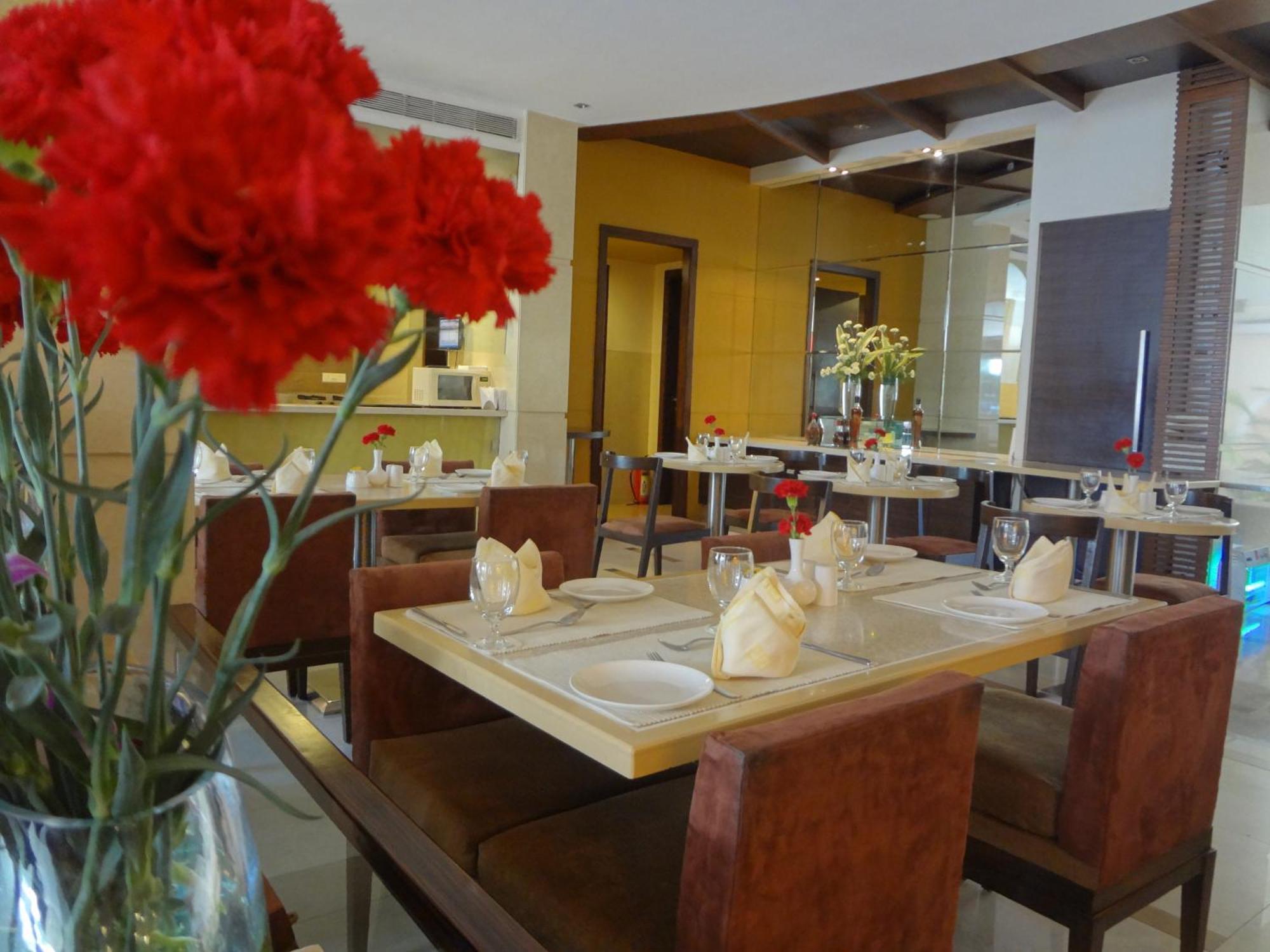 Grand Residency Hotel & Serviced Apartments Mumbai Exterior photo