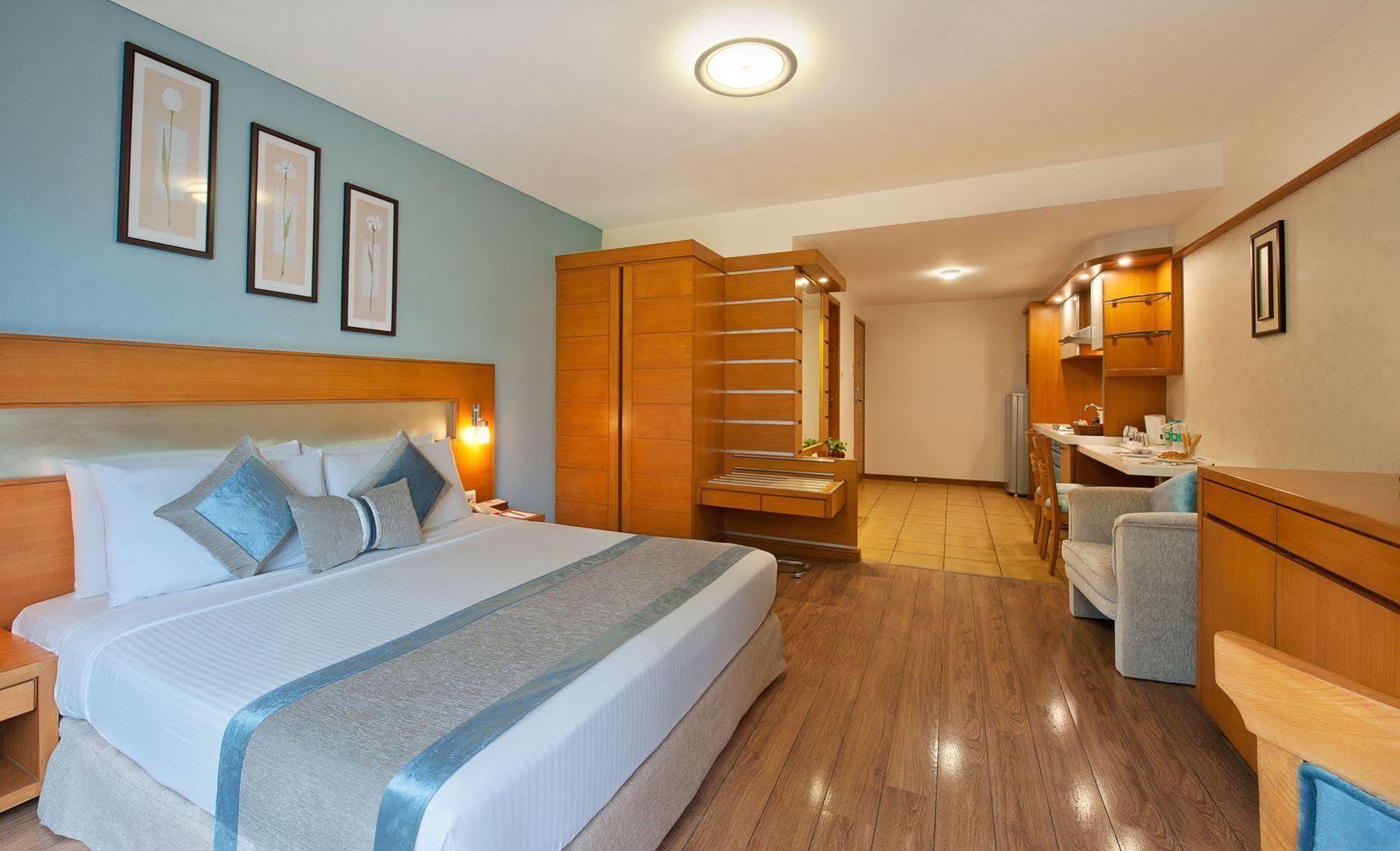 Grand Residency Hotel & Serviced Apartments Mumbai Exterior photo